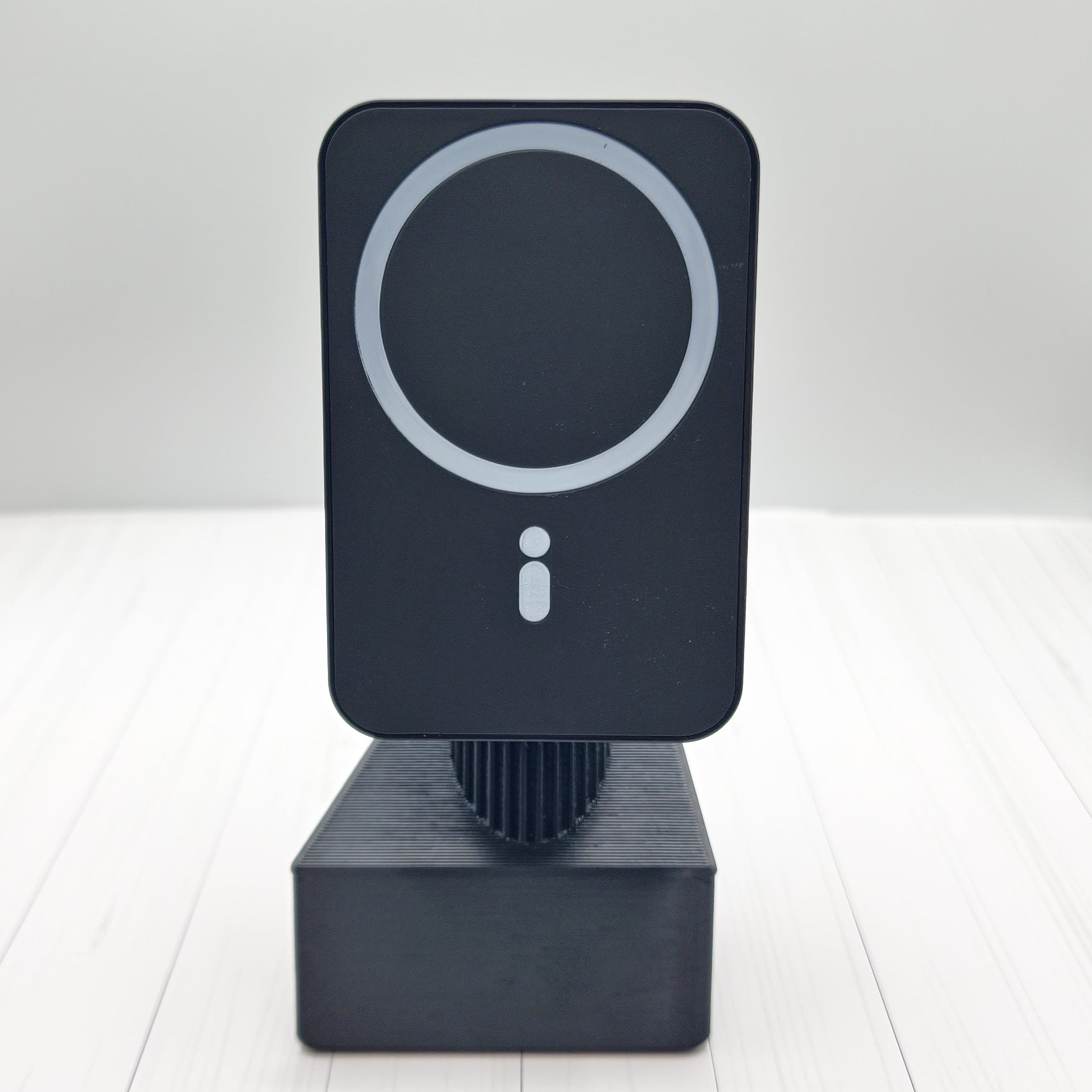 Wireless Magsafe Phone Charger Mount for Ford MK8 Dashboard