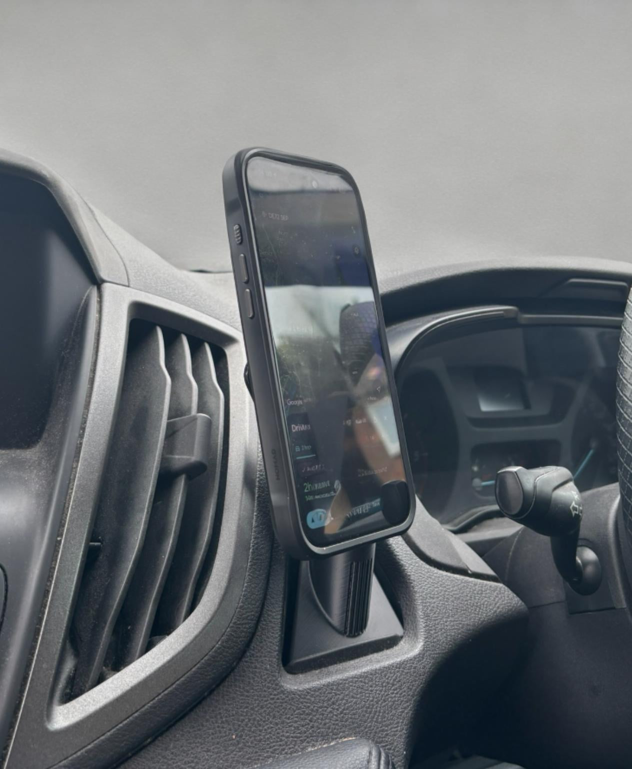 Ford Transit MK8 Magnetic Dashboard Phone Mount