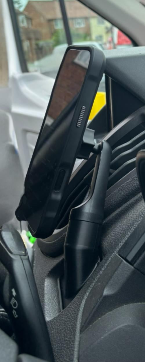 Ford Transit MK8 Magnetic Dashboard Phone Mount